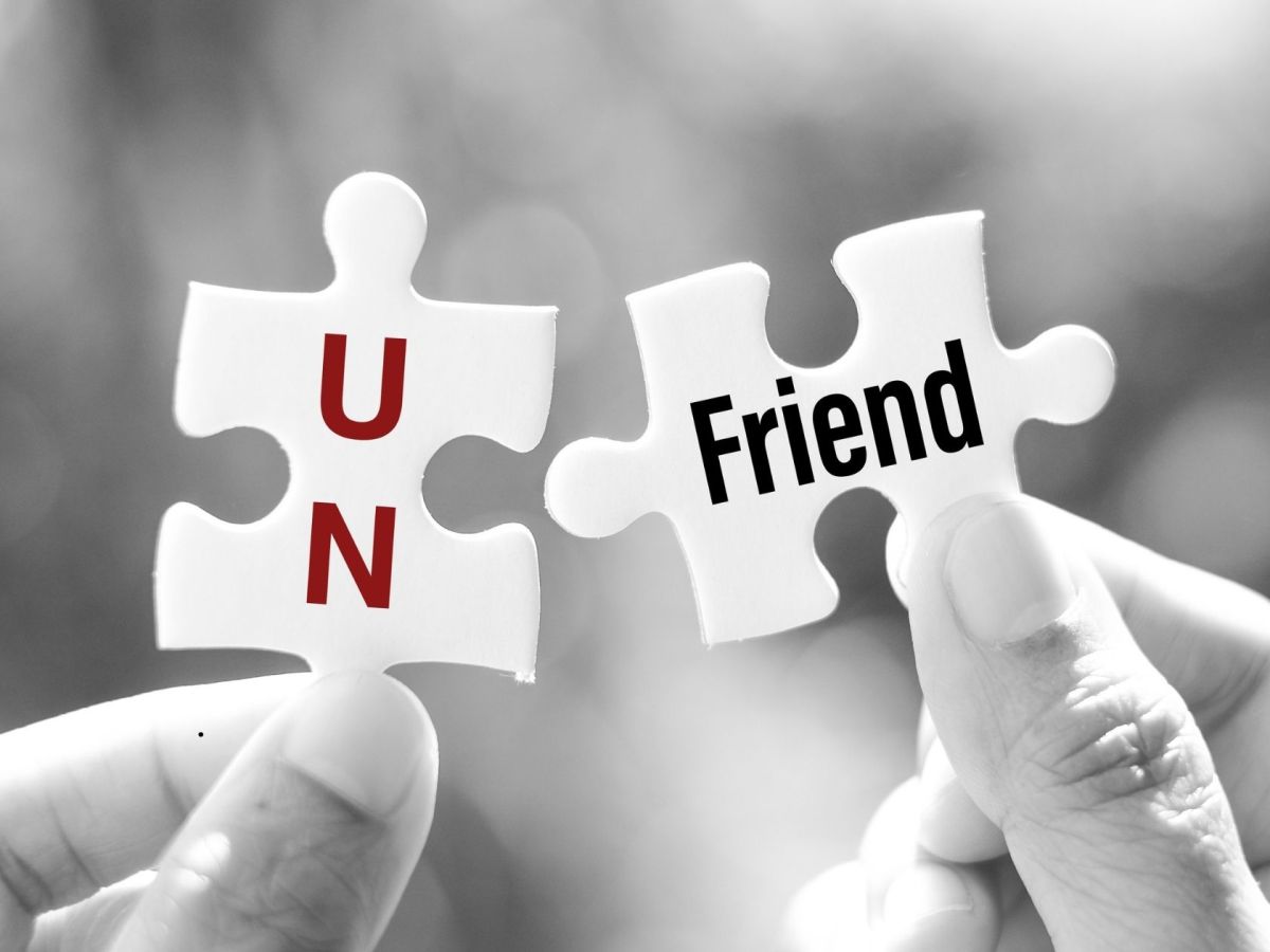 How to Successfully Overcome The Facebook Unfriending&nbsp;Dilemma